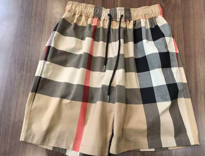 Short Burberry 1.1 Quality 🥇 En Beige et Bleu